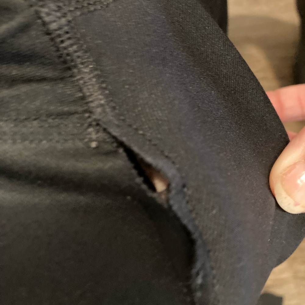 Nike Dri-FIT Black Activewear - Picture 4 of 4